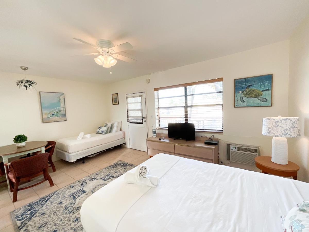 Tropic Isle Hotel & Apartment Hollywood Eksteriør bilde
