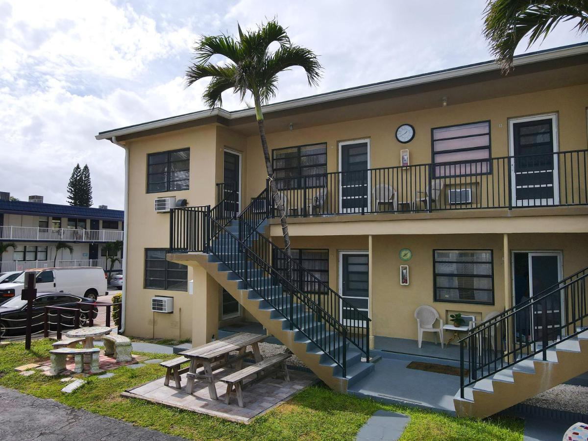 Tropic Isle Hotel & Apartment Hollywood Eksteriør bilde