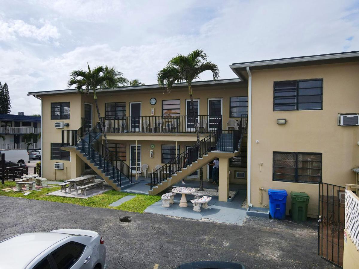 Tropic Isle Hotel & Apartment Hollywood Eksteriør bilde