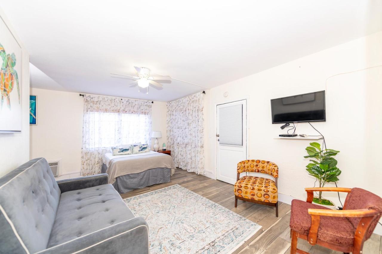 Tropic Isle Hotel & Apartment Hollywood Eksteriør bilde